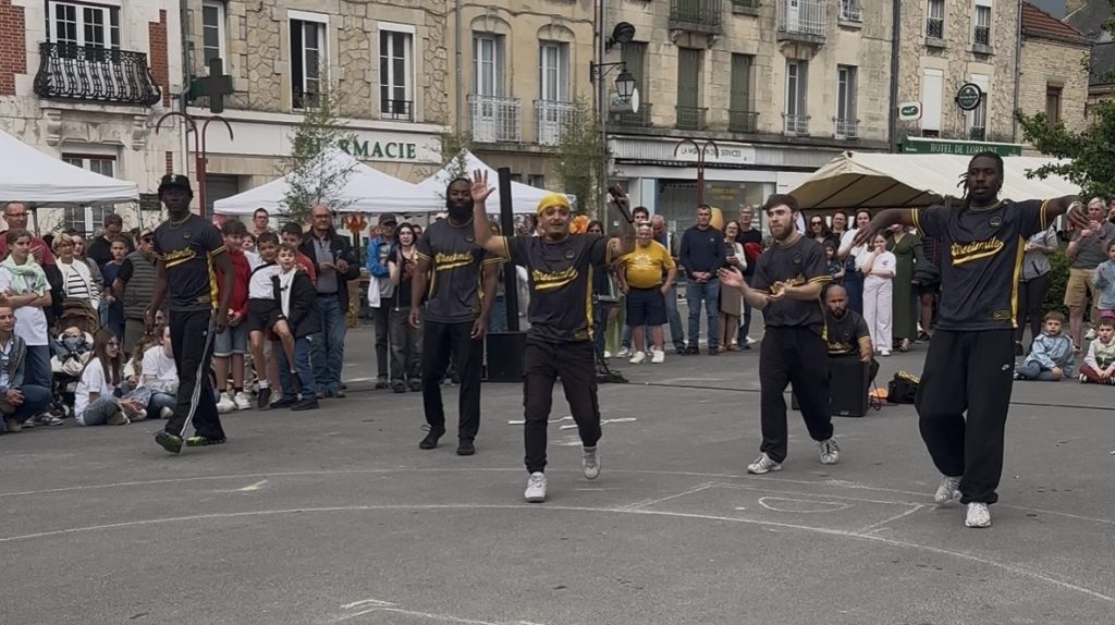 Show Double Dutch 10-05-2026